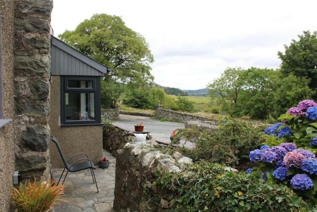 Cosy Cottage In Snowdonia Brynkir Buitenkant foto